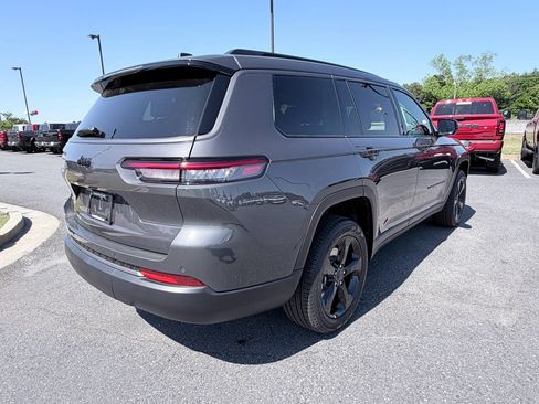 New 2026 Jeep Grand Cherokee L Limited RWD image 6