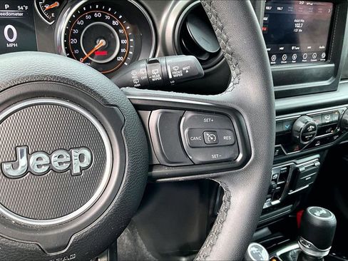 Used 2023 Jeep Wrangler Sport S AWD/4WD image 12