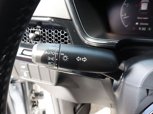 Used 2025 Honda CR-V EX-L image 17