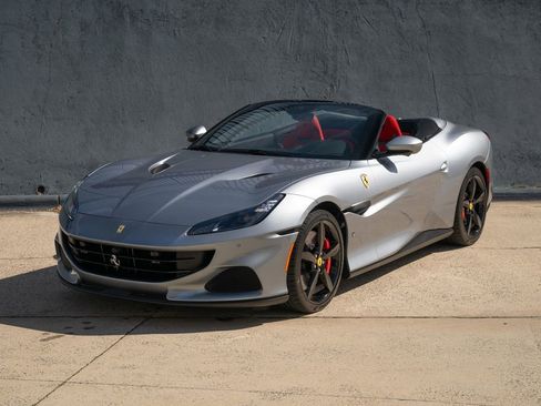 Certified 2022 Ferrari Portofino M Base image 5