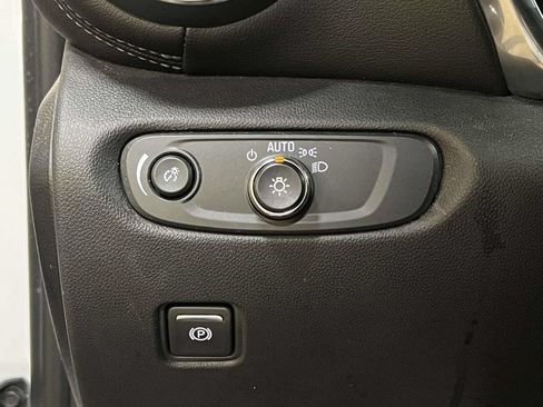Used 2021 Chevrolet Blazer LT FWD image 24