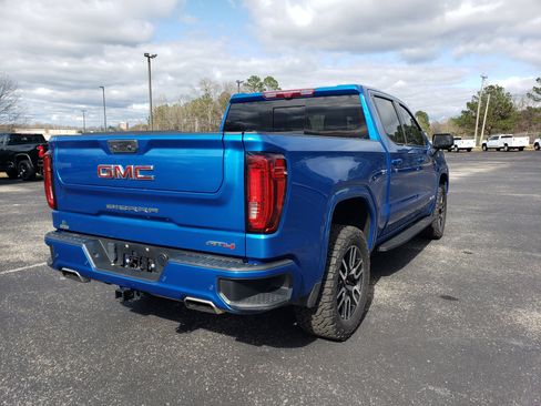 Used 2022 GMC Sierra 1500 AT4 w/ AT4 Premium Package image 3