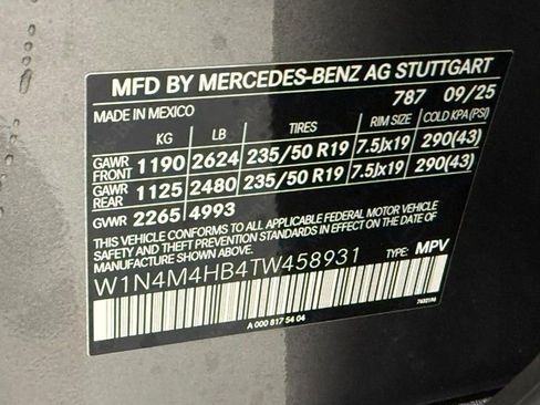 New 2026 Mercedes-Benz GLB 250 4MATIC image 16