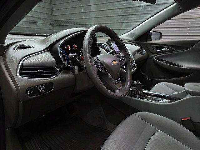 Used 2020 Chevrolet Malibu LT FWD image 11