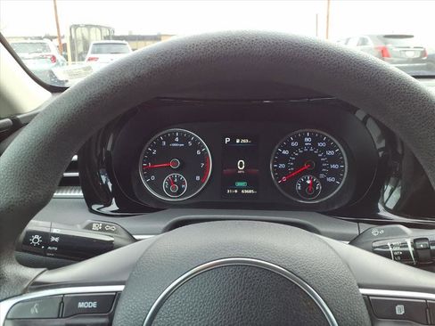 Used 2021 Kia K5 LXS image 17