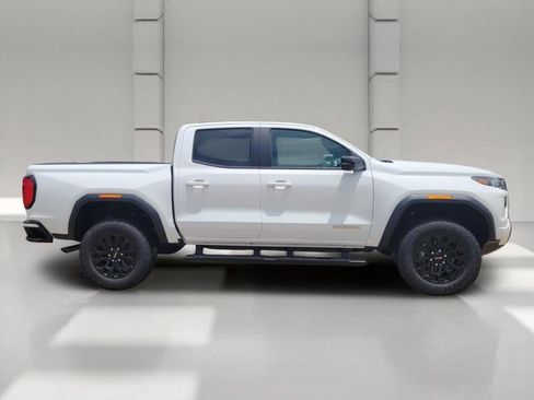 New 2026 GMC Canyon Elevation w/ Convenience Package RWD image 4