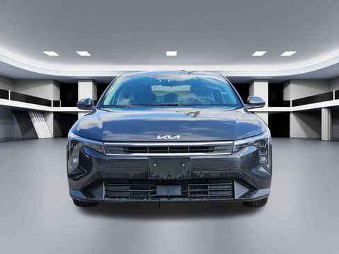 Certified 2025 Kia K4 LXS image 8
