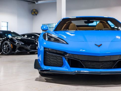 Used 2023 Chevrolet Corvette Z06 RWD image 22