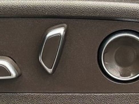 Used 2021 GMC Yukon XL Denali w/ Denali Ultimate Package image 33