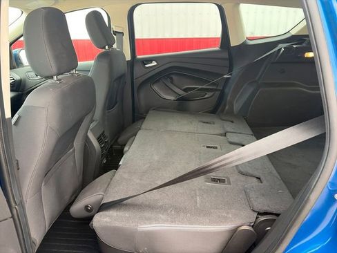 Used 2019 Ford Escape SE image 37