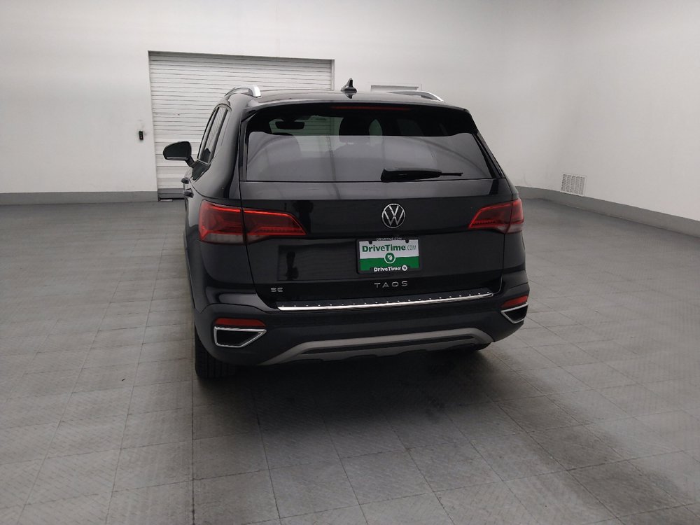 Used 2023 Volkswagen Taos SE w/ Black Wheel Package FWD image 6
