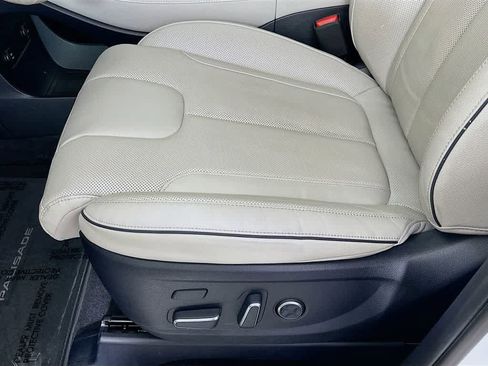 Used 2024 Hyundai Palisade Limited image 30