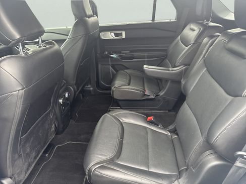 Used 2022 Ford Explorer ST w/ Equipment Group 401A AWD/4WD image 17