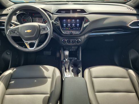 Used 2023 Chevrolet TrailBlazer ACTIV w/ Sun and Liftgate Package AWD/4WD image 12