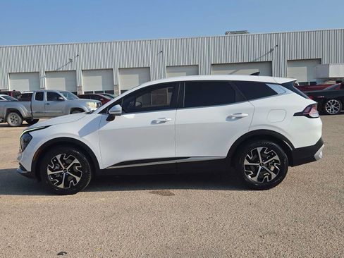 Used 2025 Kia Sportage EX FWD image 5