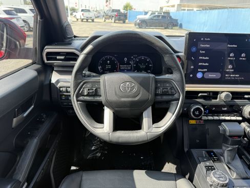 Used 2025 Toyota Tacoma TRD Off-Road w/ TRD Off Road Premium Package AWD/4WD image 33