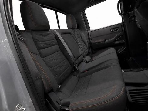 Used 2024 Nissan Frontier PRO-4X w/ Pro Convenience Package AWD/4WD image 25