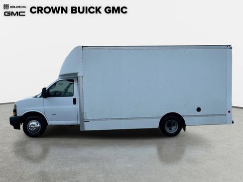 Used 2021 Chevrolet Express 3500 w/ Power Convenience Package RWD image 5