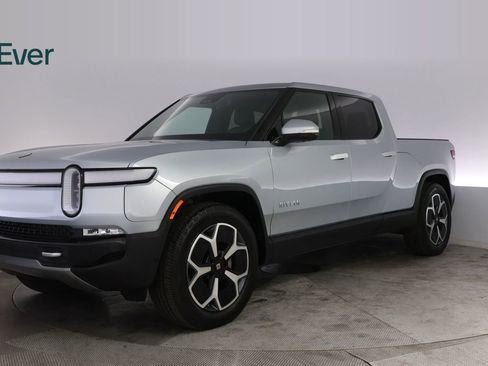 Used 2024 Rivian R1T Adventure AWD/4WD image 2