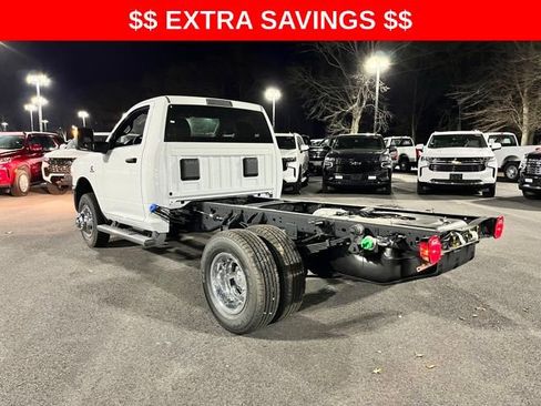 New 2024 RAM 3500 Tradesman image 8