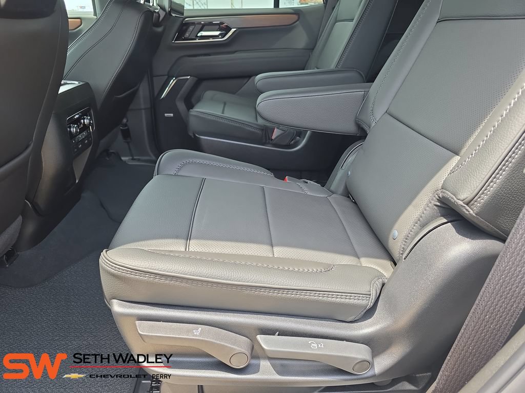 New 2026 GMC Yukon Denali w/ Denali Reserve Package AWD/4WD image 15