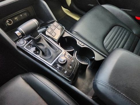Used 2024 Kia Sportage SX FWD image 18