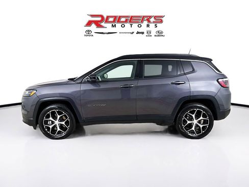 Certified 2024 Jeep Compass Limited image 4