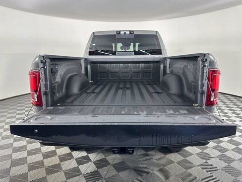 New 2026 RAM 3500 Big Horn AWD/4WD image 7