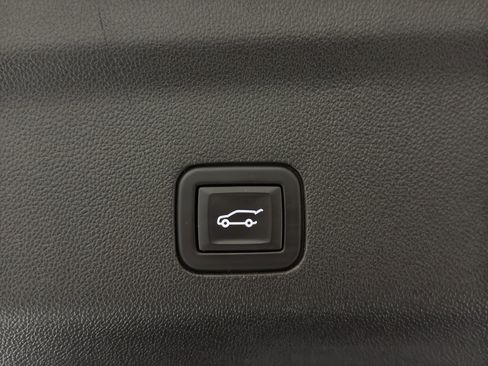 Used 2023 Chevrolet Tahoe LT image 23