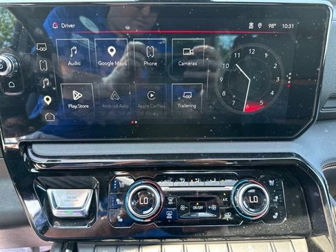 Used 2023 GMC Sierra 1500 AT4 w/ AT4 Premium Package AWD/4WD image 16