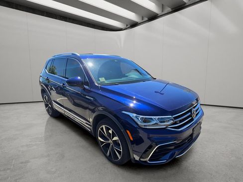 Used 2022 Volkswagen Tiguan SEL R-Line AWD/4WD image 9