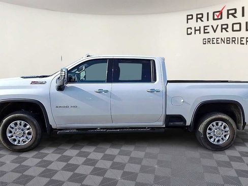 Used 2024 Chevrolet Silverado 2500 LTZ w/ LTZ Convenience Package image 5