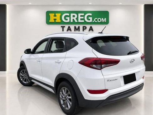 Used 2017 Hyundai Tucson SE w/ SE Popular Package 02 FWD image 2