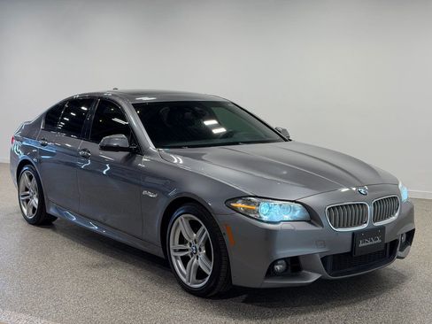 Used 2016 BMW 550i xDrive Sedan AWD/4WD image 2