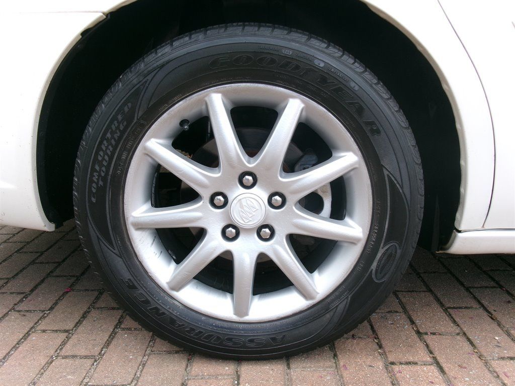 Used 2007 Buick Lucerne CXL w/ Luxury Package FWD image 40