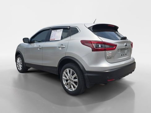 Used 2021 Nissan Rogue Sport S FWD image 3