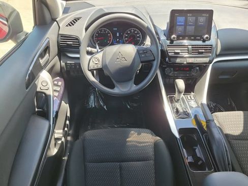 Used 2024 Mitsubishi Eclipse Cross LE AWD/4WD image 12