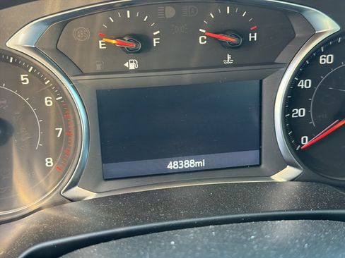 Used 2025 Chevrolet Blazer LT AWD/4WD image 3
