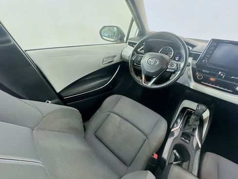 Used 2021 Toyota Corolla SE w/ SE Premium Package image 9
