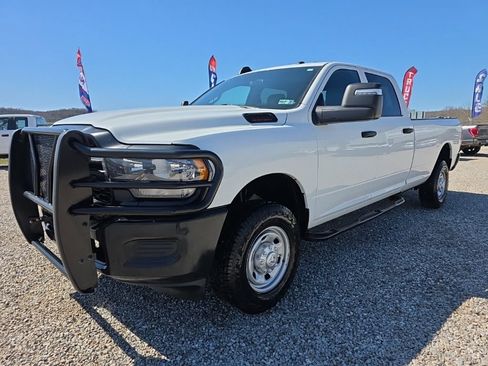 Used 2023 RAM 2500 Tradesman image 3