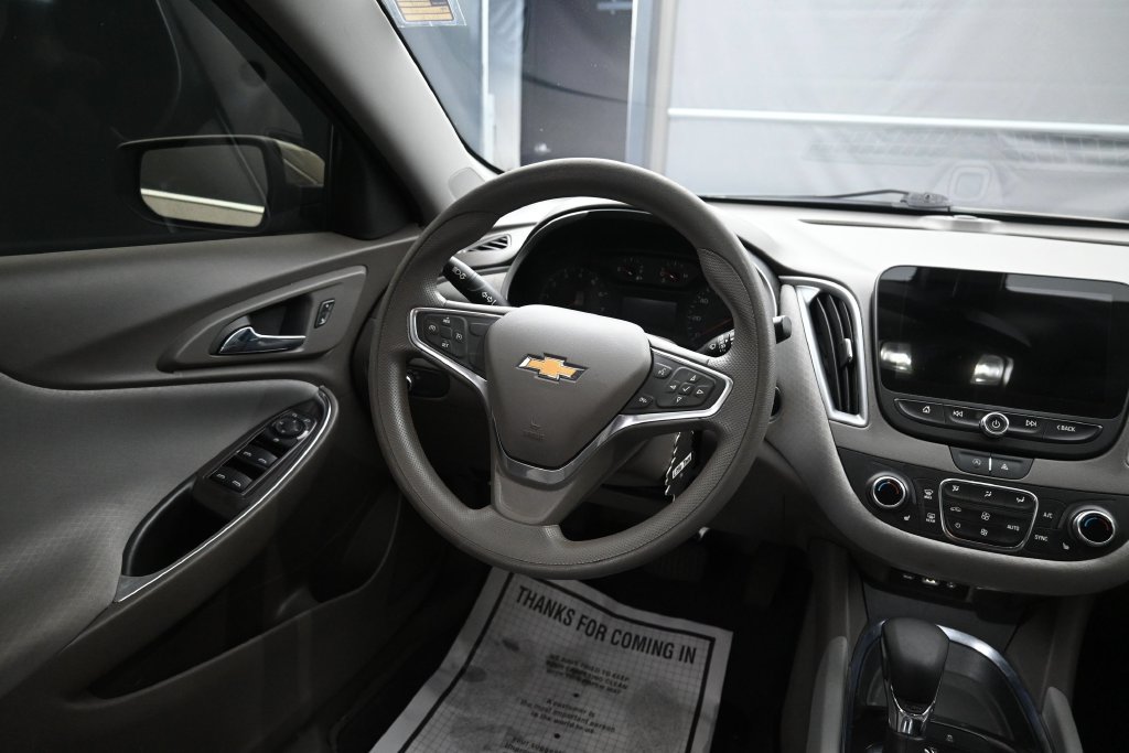 Used 2022 Chevrolet Malibu LT FWD image 26