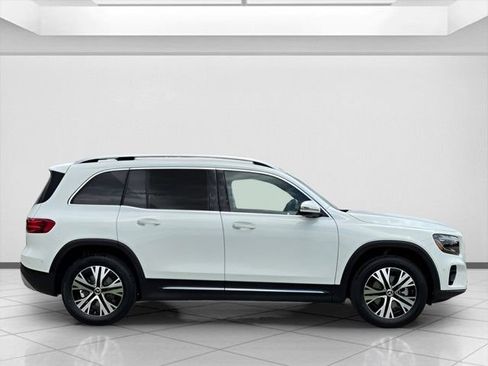 Certified 2025 Mercedes-Benz GLB 250 image 2