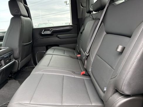 Used 2024 Chevrolet Silverado 2500 LTZ w/ LTZ Convenience Package AWD/4WD image 14