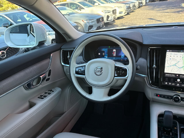Used 2025 Volvo V90 B6 Cross Country Plus AWD/4WD image 22