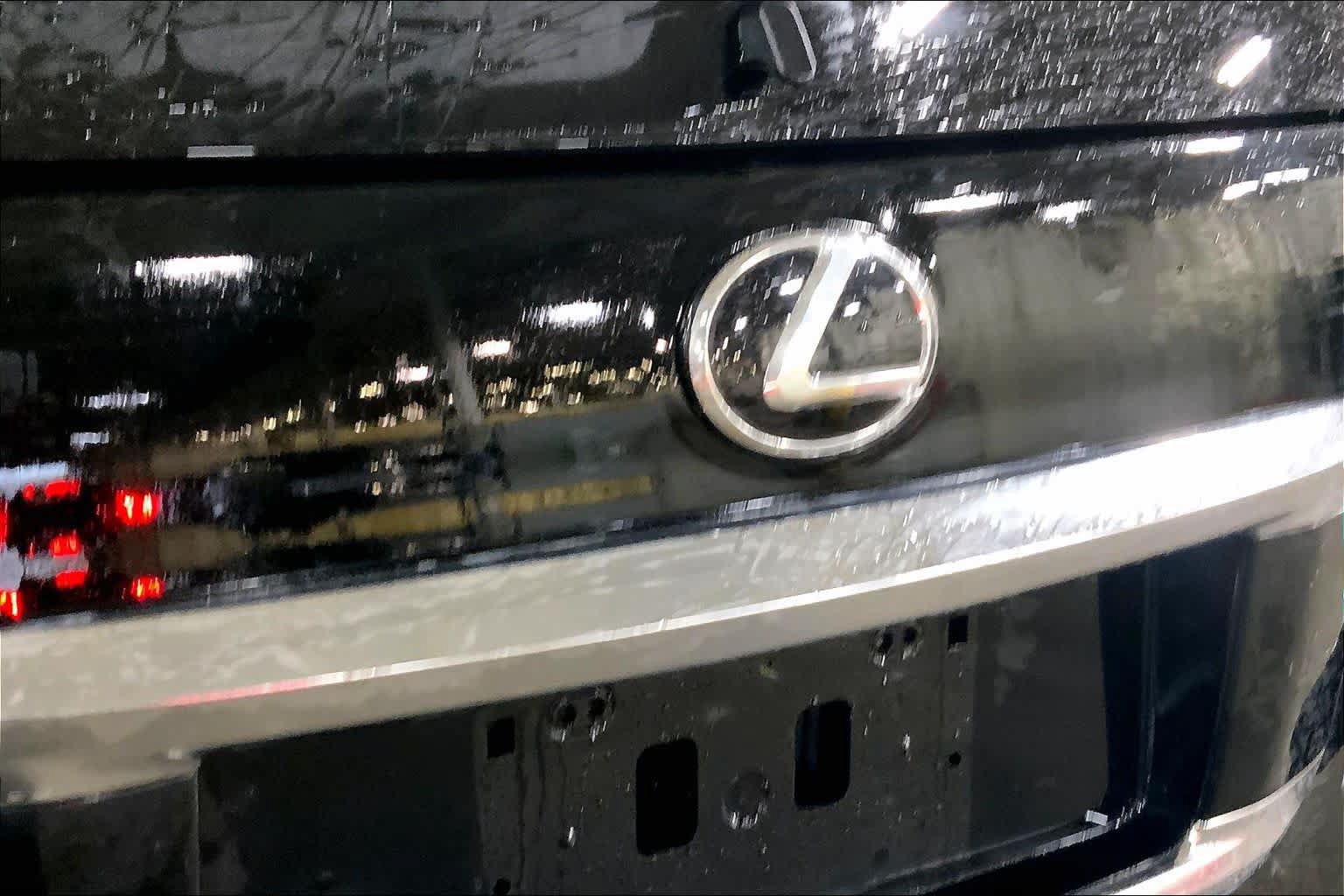 Certified 2023 Lexus GX 460 Premium w/ Premium Package AWD/4WD image 31