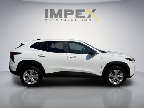 New 2026 Chevrolet Trax LS FWD image 6