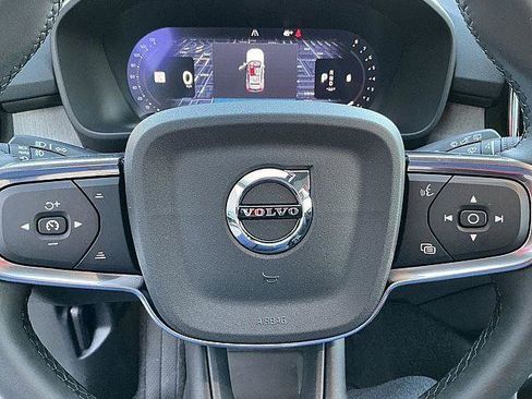 New 2026 Volvo XC40 B5 Plus w/ Protection Package Premier AWD/4WD image 23