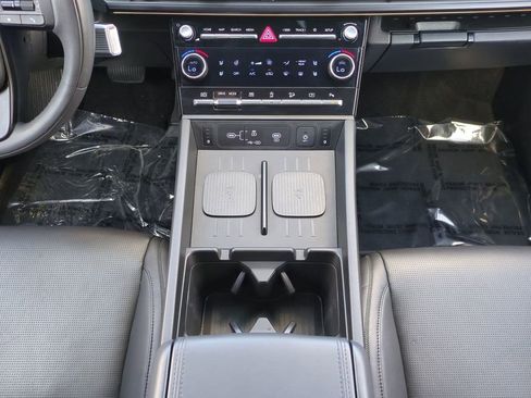 Used 2024 Hyundai Santa Fe Calligraphy image 19