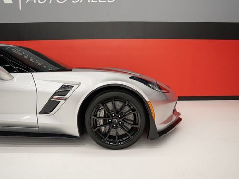 Used 2017 Chevrolet Corvette Grand Sport w/ Z07 Performance Package RWD image 46