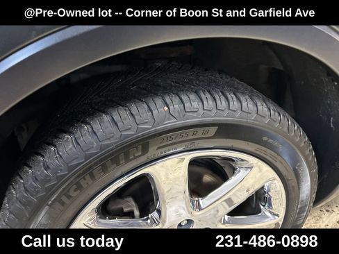 Used 2018 Buick Encore Essence w/ Experience Buick Package AWD/4WD image 12